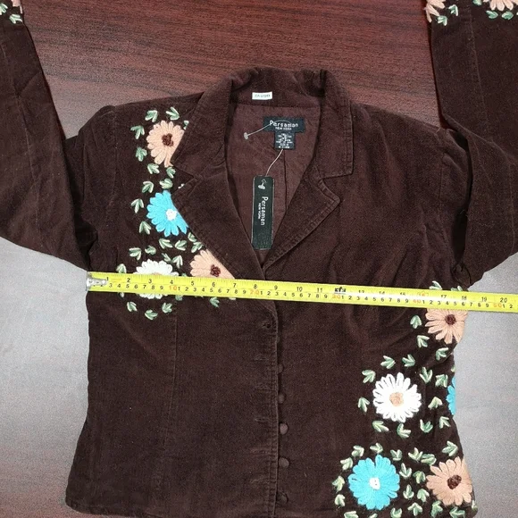 Blazer - Picture 6 of 7